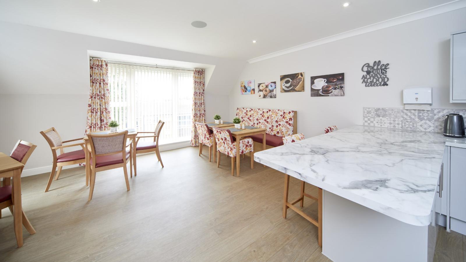 Adswood Lodge dining room