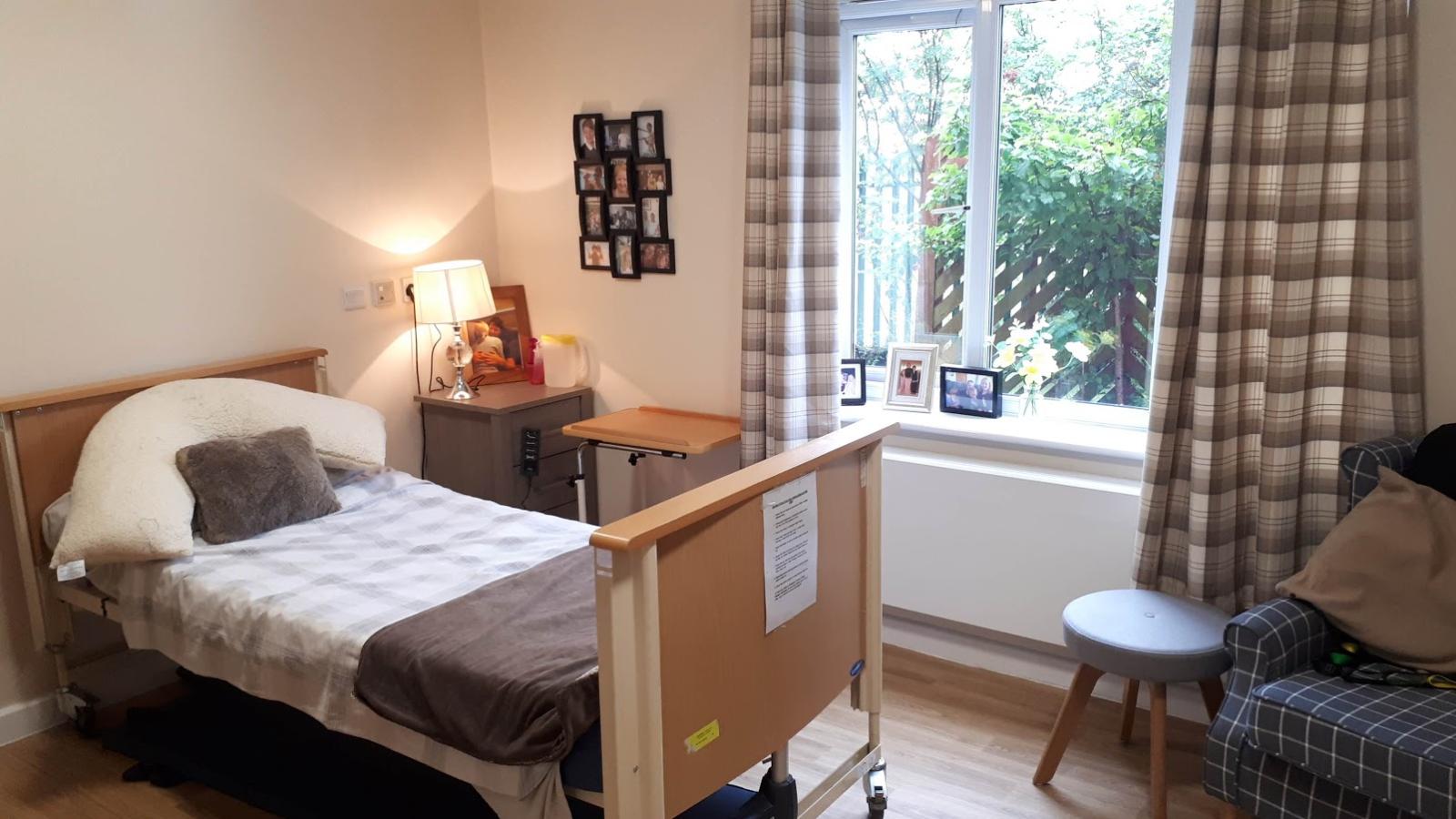 Dearnevale bedroom