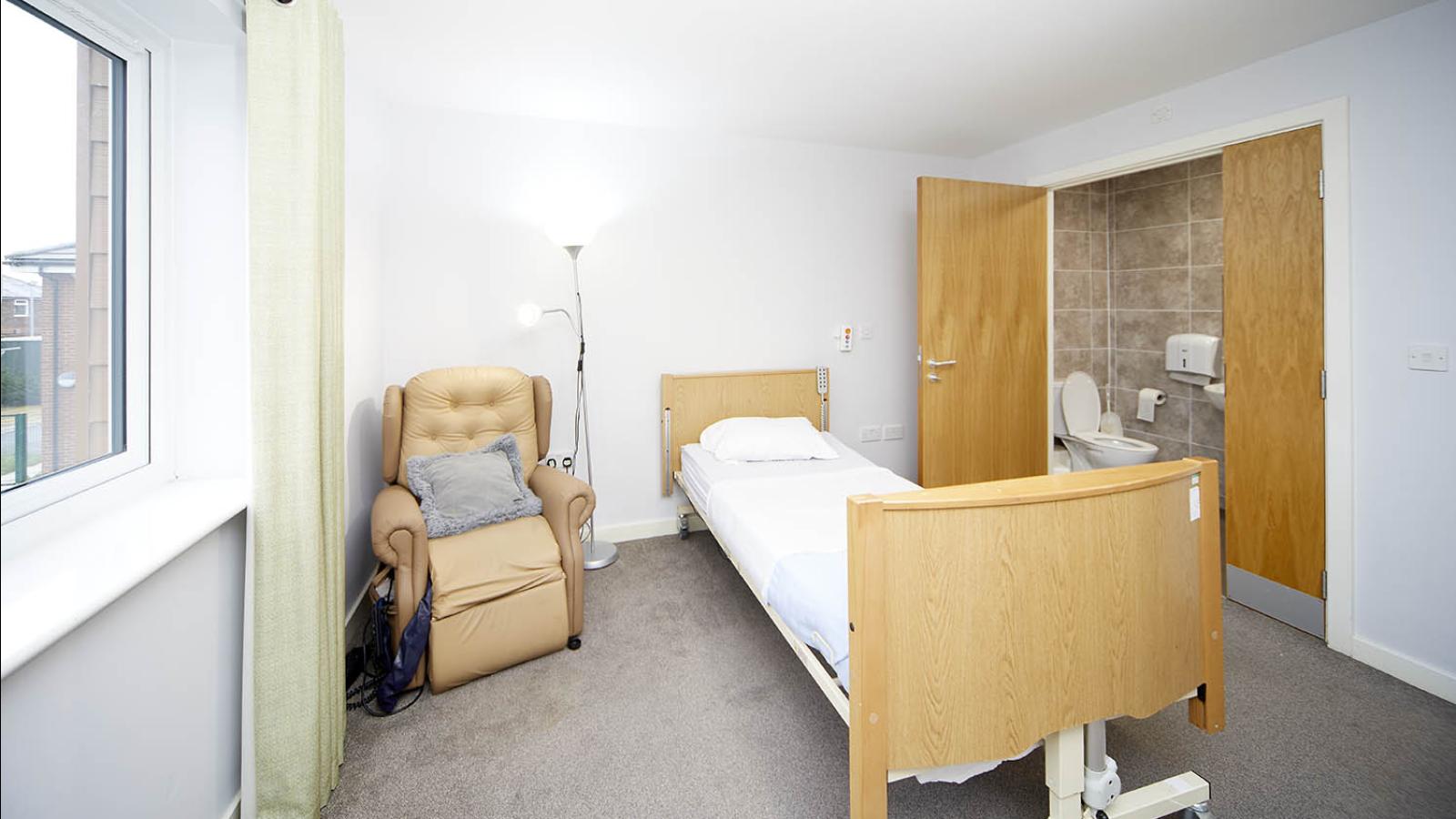 Lakeview bedroom 