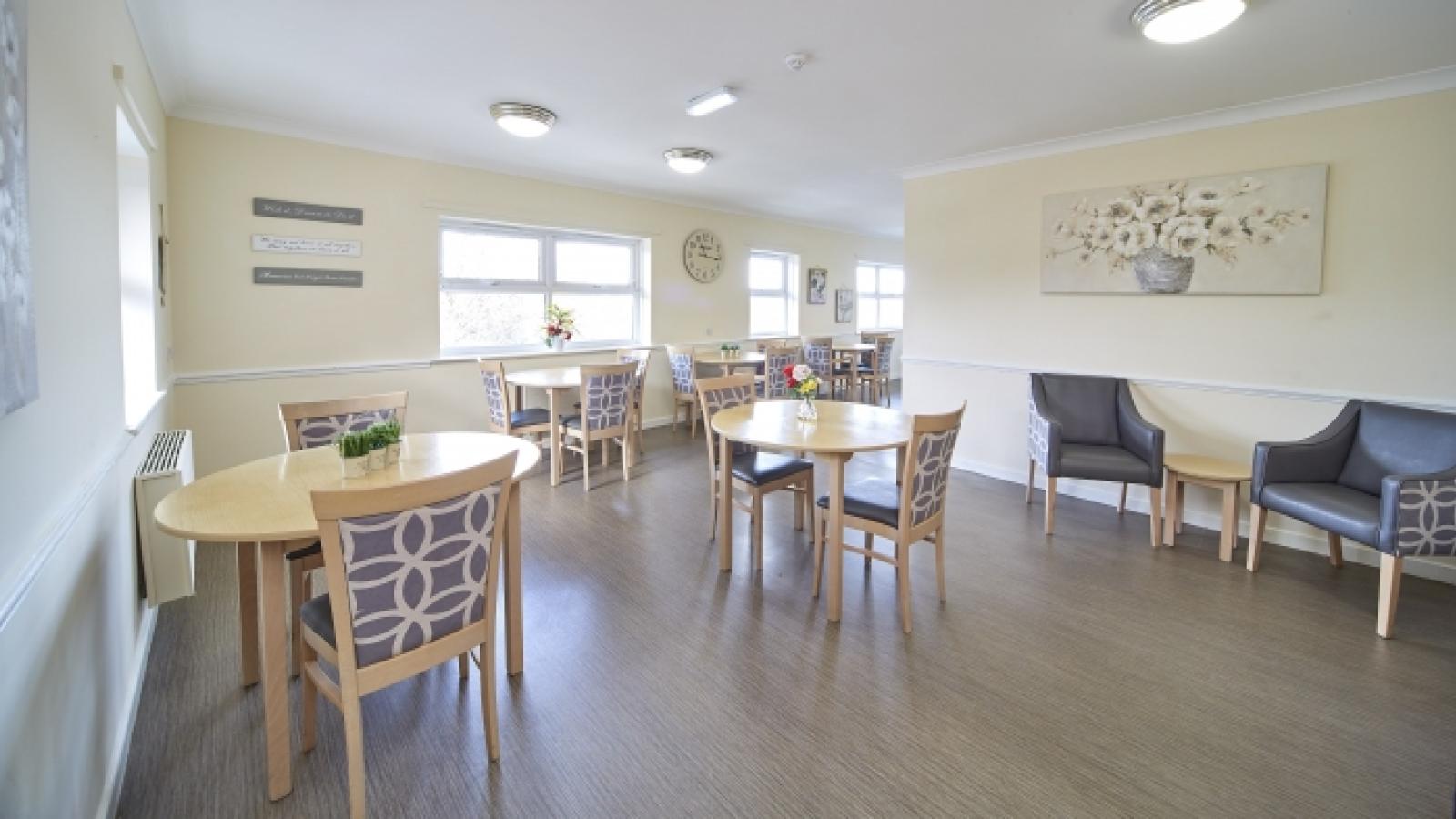 Longley Park View dining room