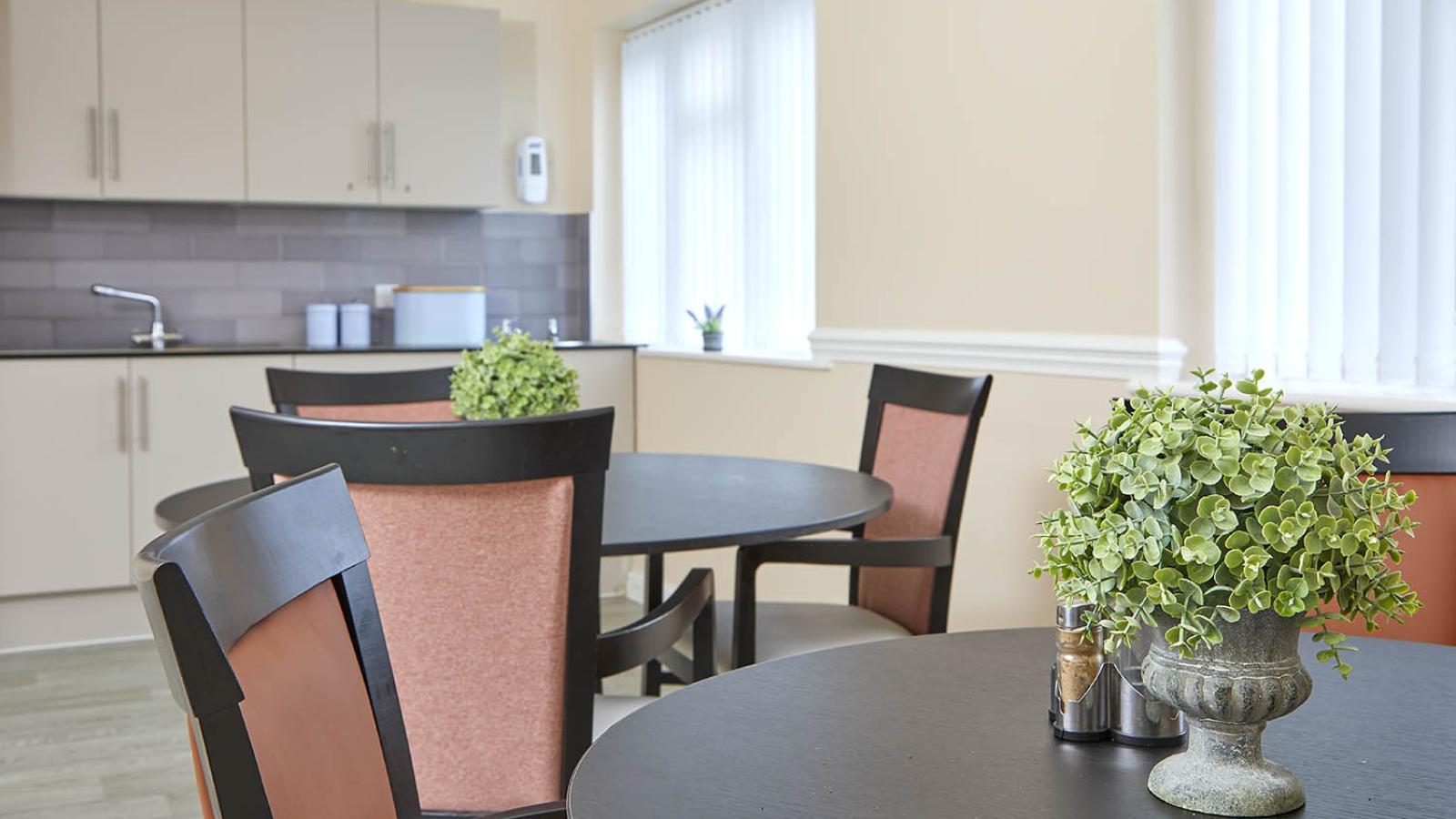 Kavanagh Place dining room