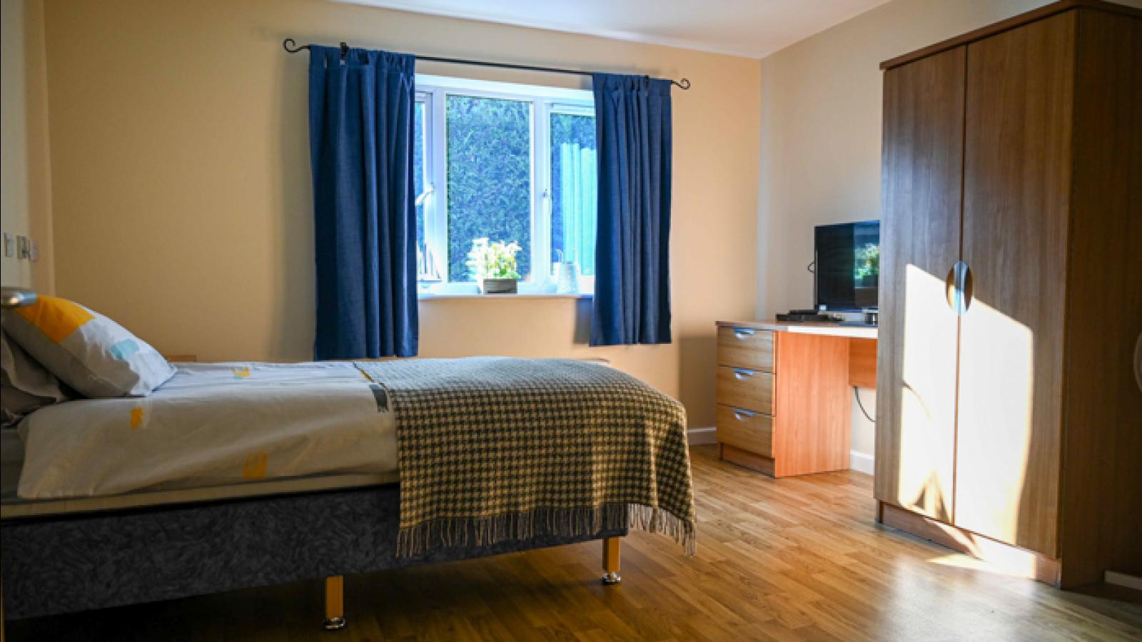 Neville Court bedroom