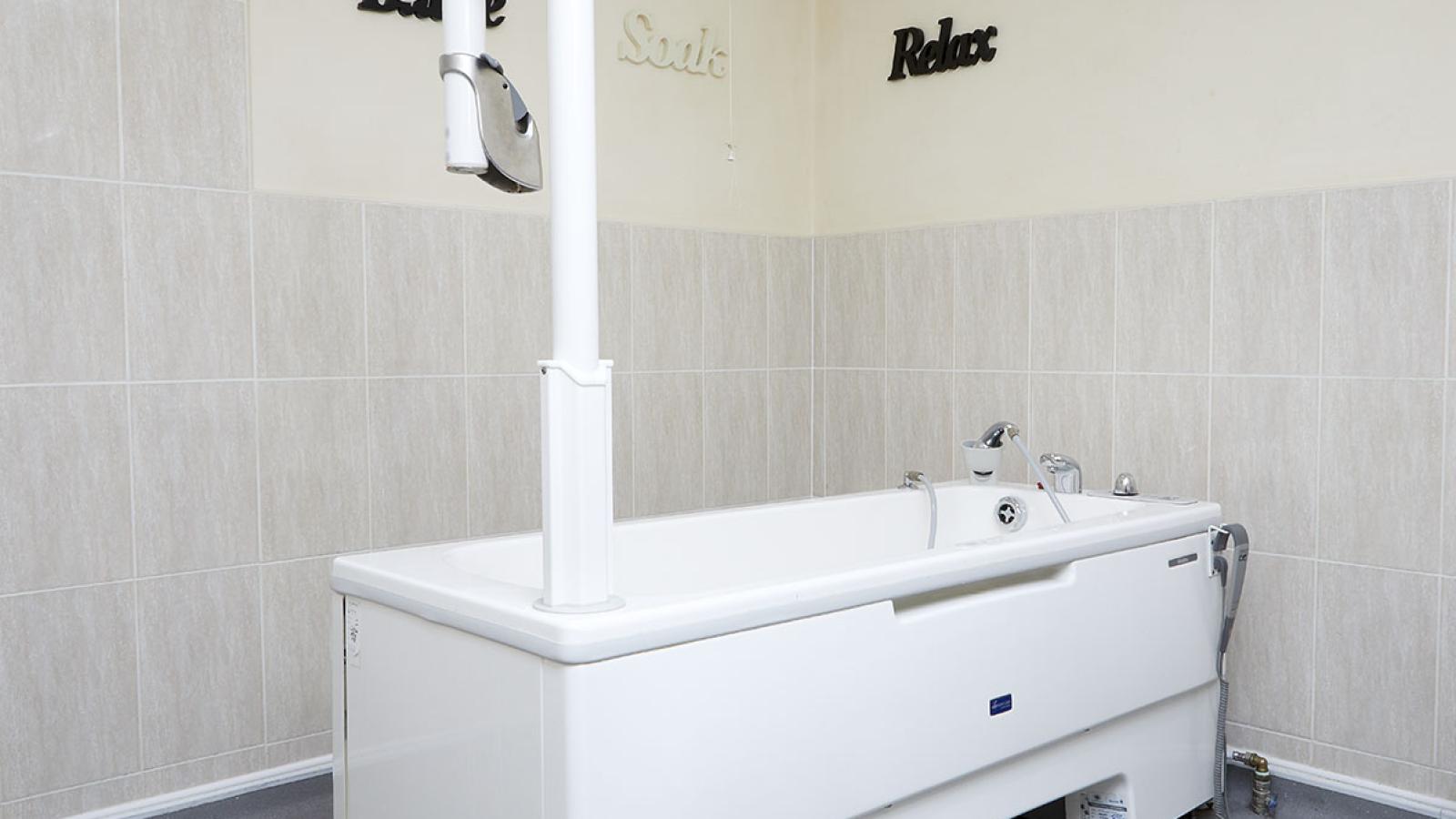 Neville Court bathroom