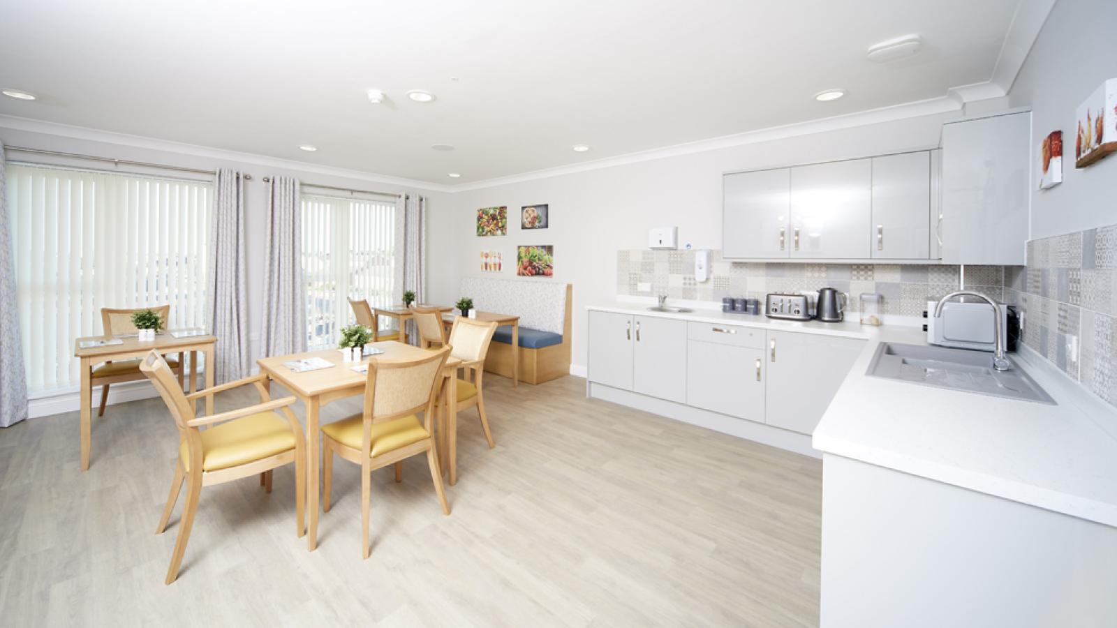 Edgewater dining room