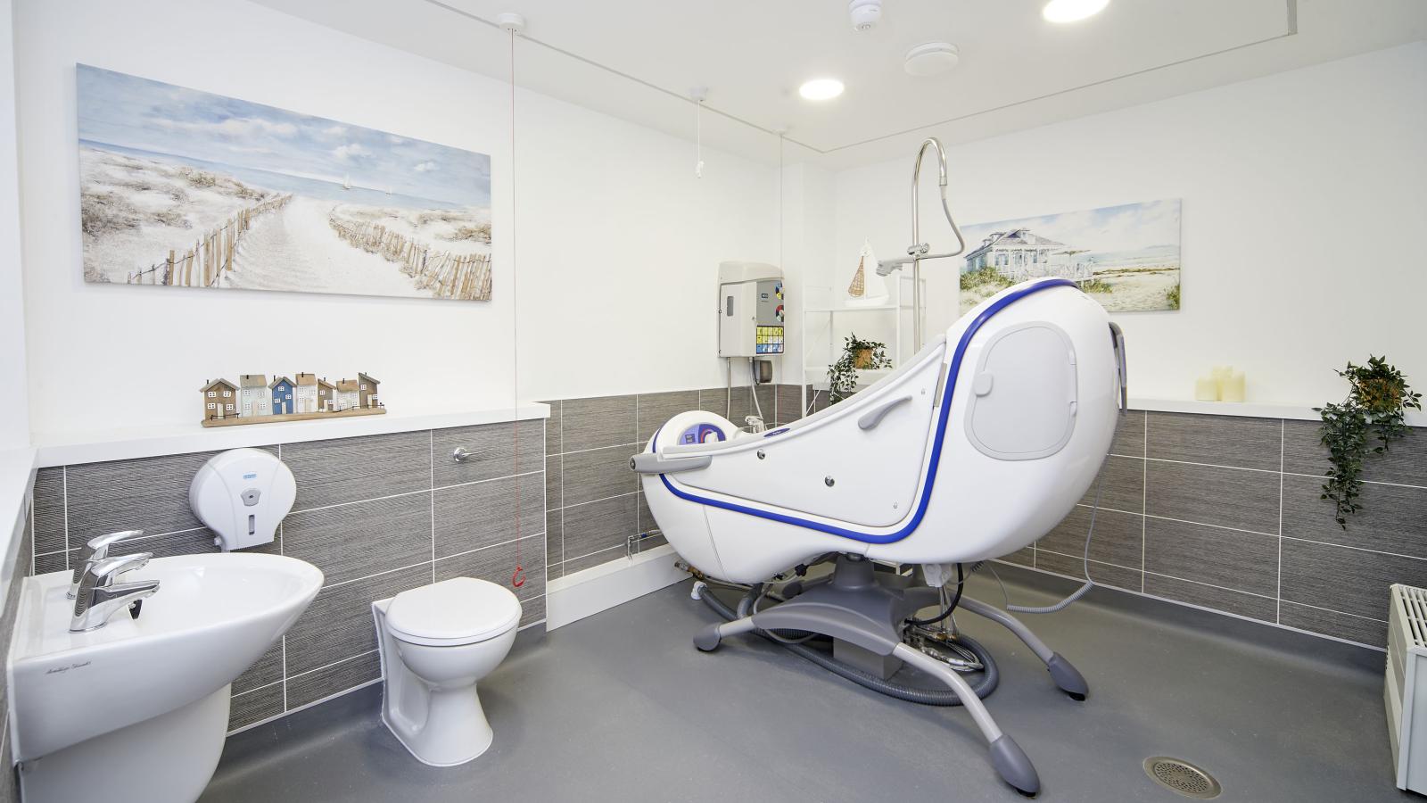 Sensory bathroom with hydro pool bath