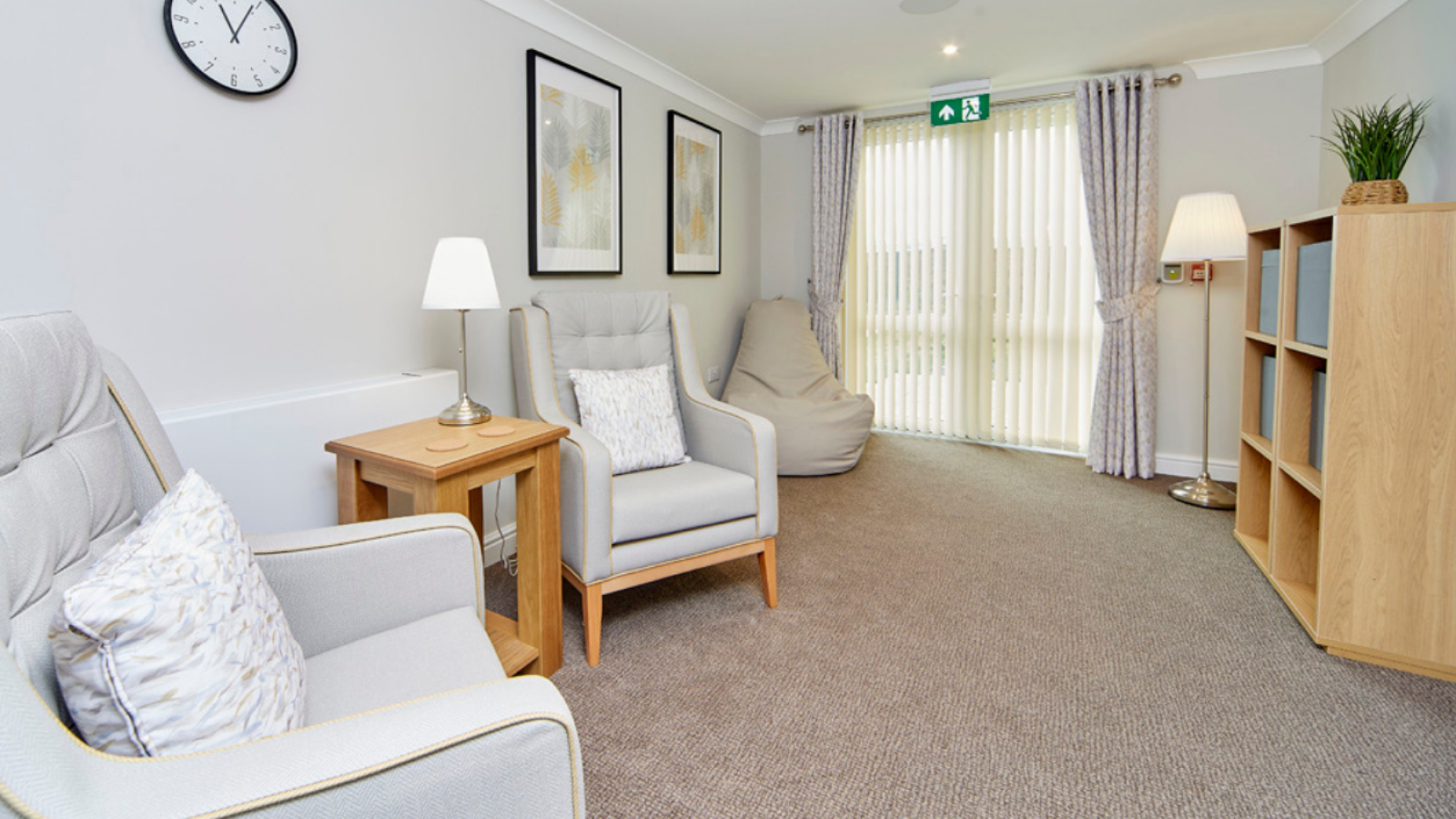 Walton Grove quiet lounge